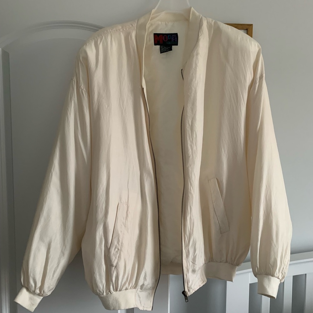 Vintage BB Dakota Moda 100% Silk Jacket